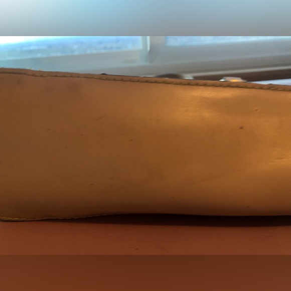 Dooney and Bourke Bumblebee bag! - Picture 8 of 16